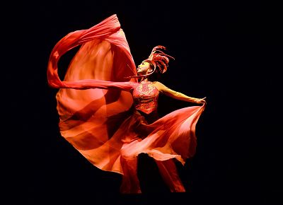 THE RED DRESS