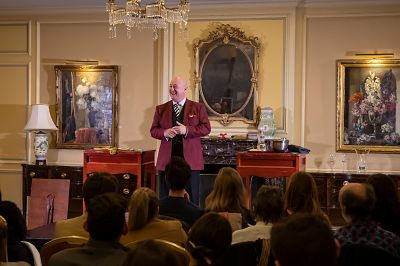 The Gentleman Magician A Magical Soire